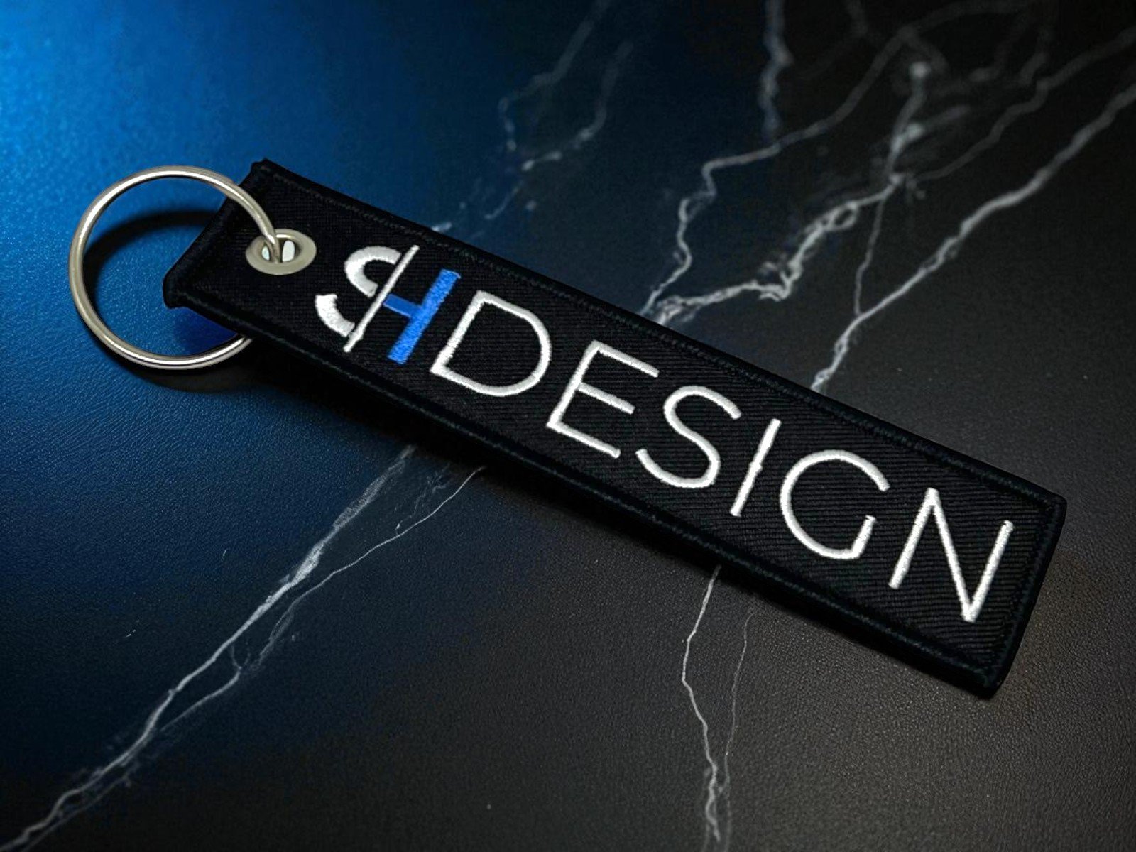 Brelok materiałowy na zamówienie z własnym nadrukiem lub haftem